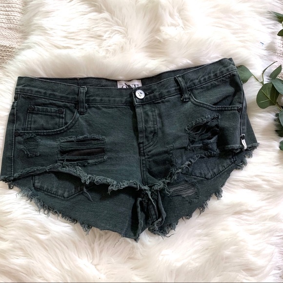 One Teaspoon Pants - ONE TEASPOON▪️Bonita Distressed Shorts. 31 C28